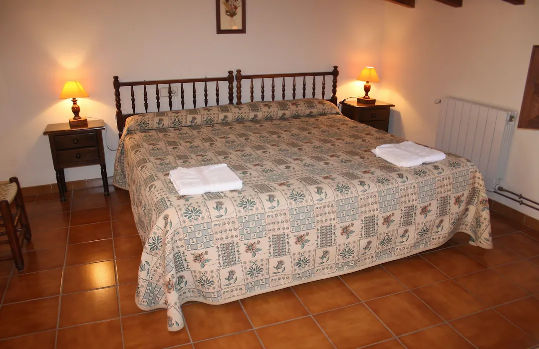 Masía La Safranera-1